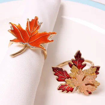 Maple Leaf Obliko Napkin Imetnik Božič Napkin Kovinski Obroč Napkin Gumb Božič Jedilno Mizo Dekoracijo Dodatki